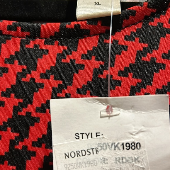 WRAPPER Red Houndstooth dress - bell sleeves grommet detail - Nordstrom XL - NWT - Picture 8 of 10